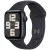 Bemutató készülék, Apple Watch SE (v2) okosóra, 44mm, Fekete alumínium, fekete szíj